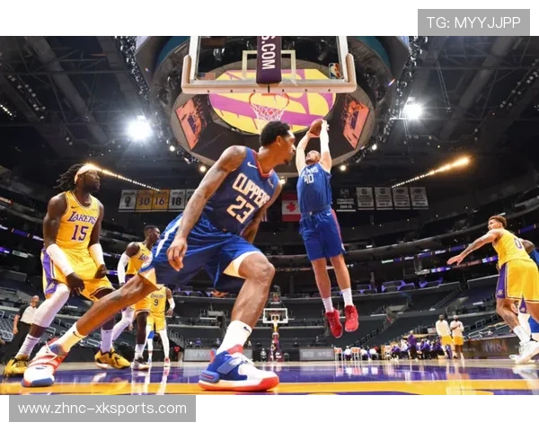 塞维利亚准备把防守强度作为短期考核指标：全力以赴打造铁血防线