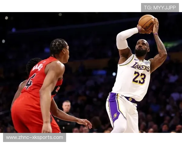 詹姆斯单节砍下20分，湖人力克勇士迎来大胜